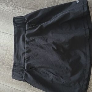 Black Elastic Waist Skirt Girls size small Brand Freely
